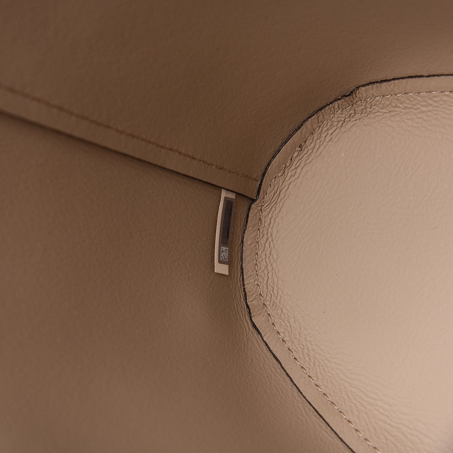 Smooth Grained Calfskin Small Aby Tote Motty Grey