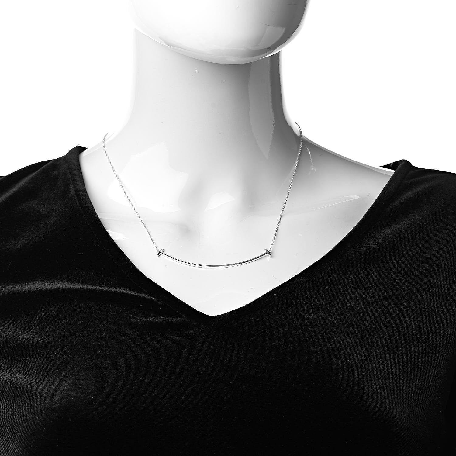 Tiffany Sterling Silver Large T Smile Pendant Necklace 2 of 5