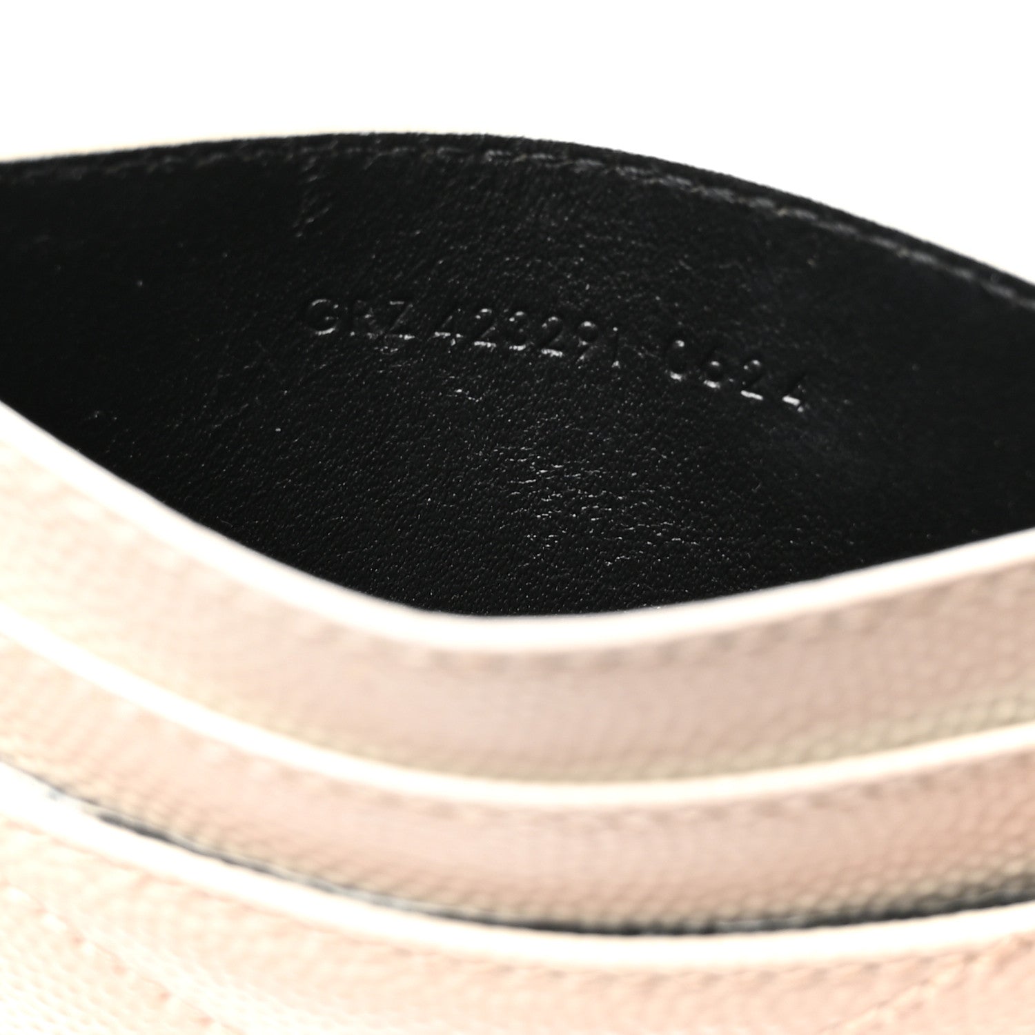 Saint Laurent Grain De Poudre Matelasse Chevron Monogram Credit Card Case Crema Soft 7 of 8