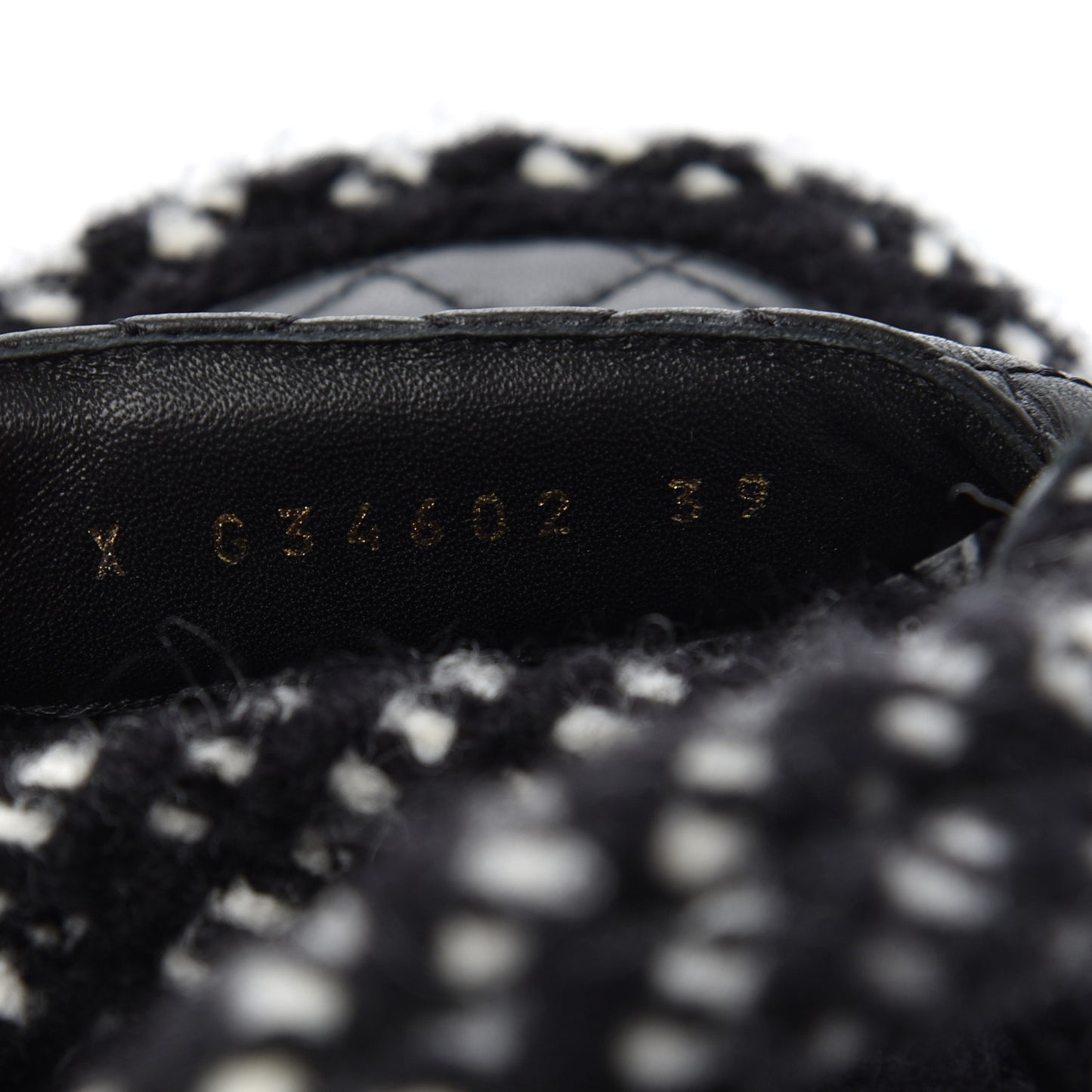 Cord Lambskin Quilted Logo Sandals 39 Black White