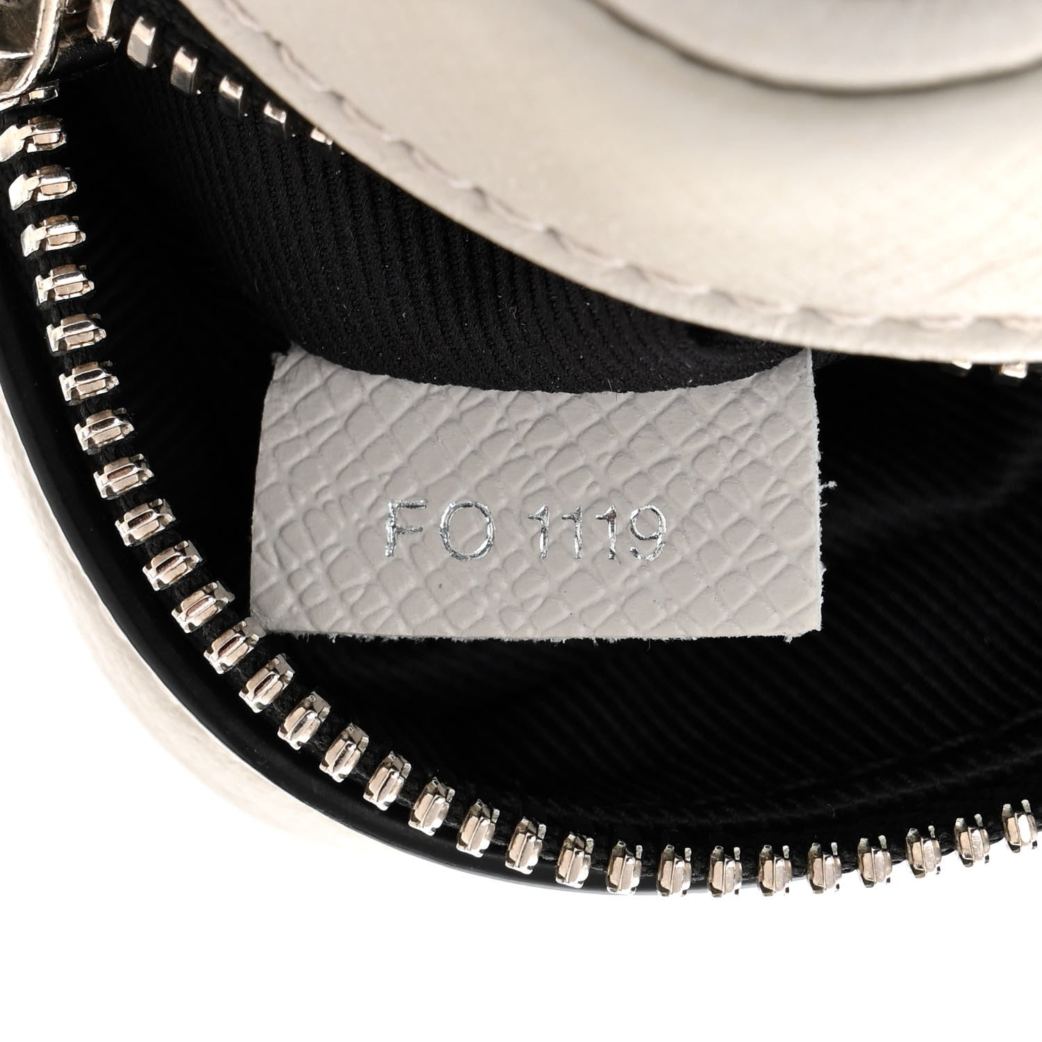 Louis Vuitton Taiga Monogram Outdoor Bumbag White 7 of 11