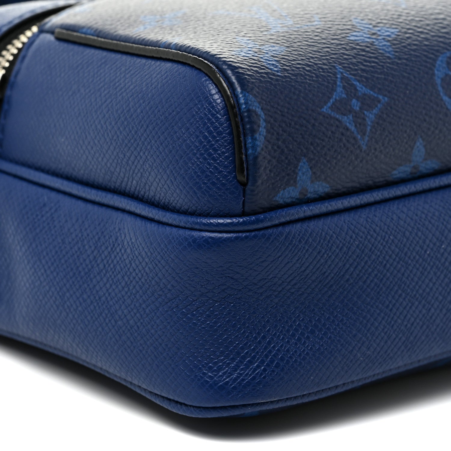 Louis Vuitton Taiga Monogram Outdoor Messenger Cobalt 8 of 13