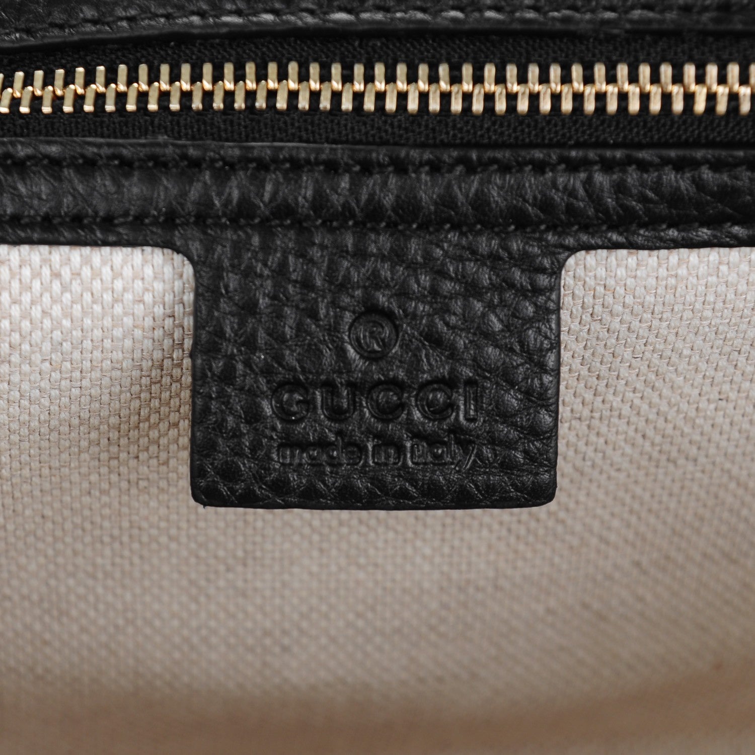 Gucci Pebbled Calfskin Medium Soho Clutch Black 6 of 7