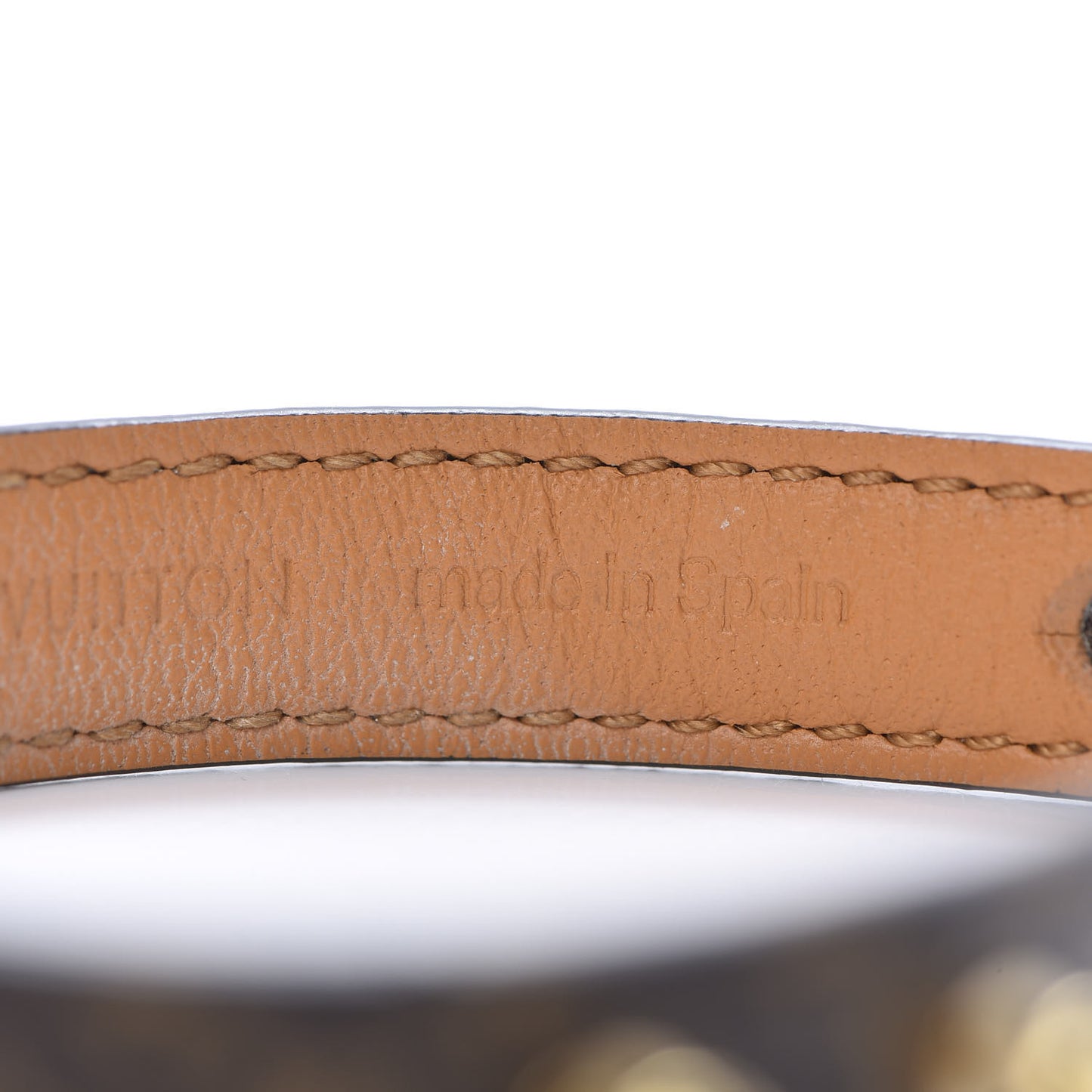 Monogram Essential V Bracelet 17