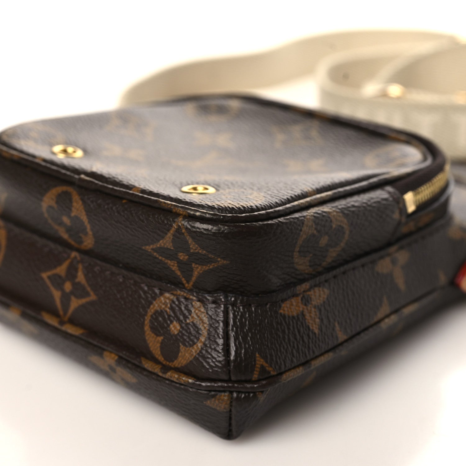 Louis Vuitton Monogram Utility Phone Sleeve 8 of 8