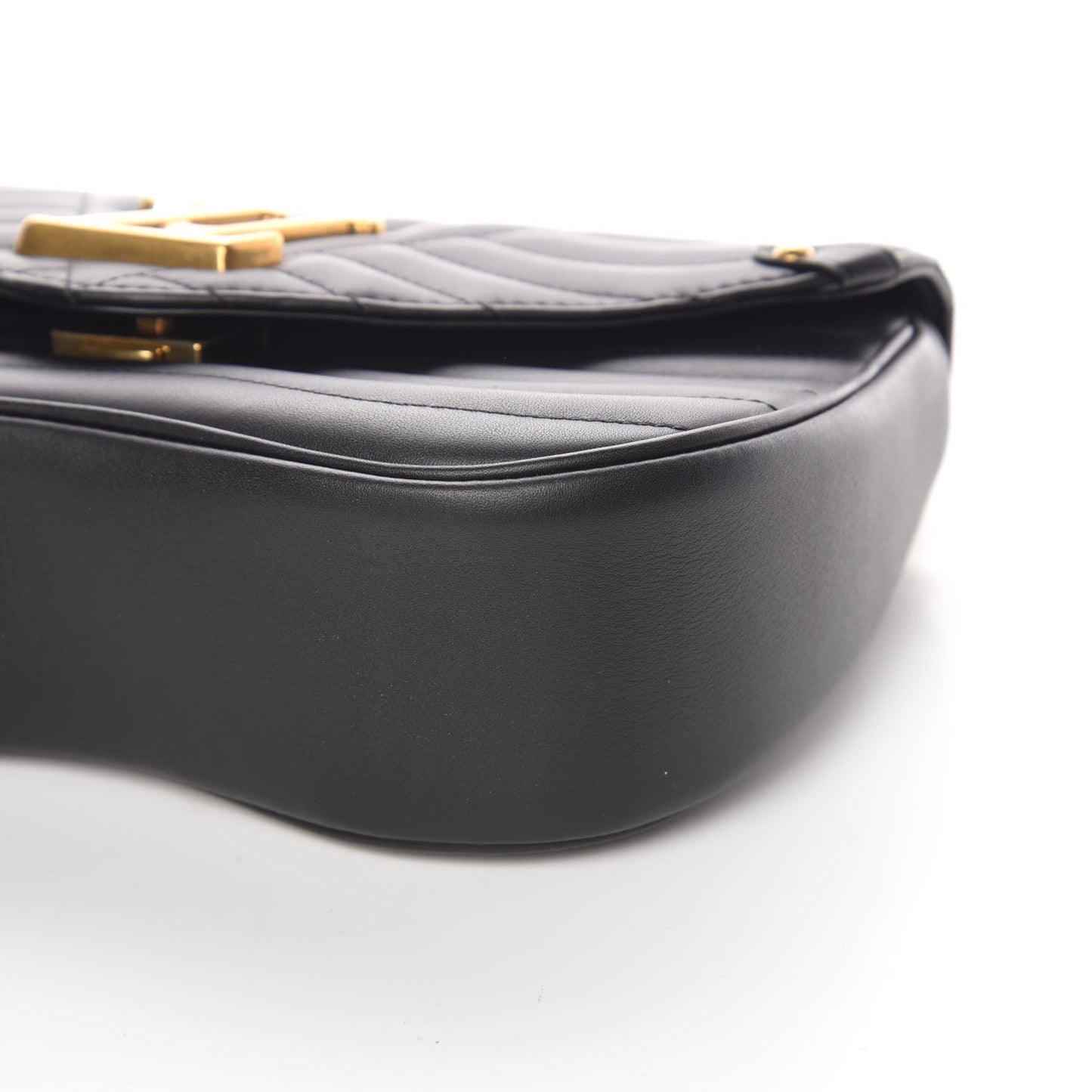 Calfskin New Wave Chain MM Black