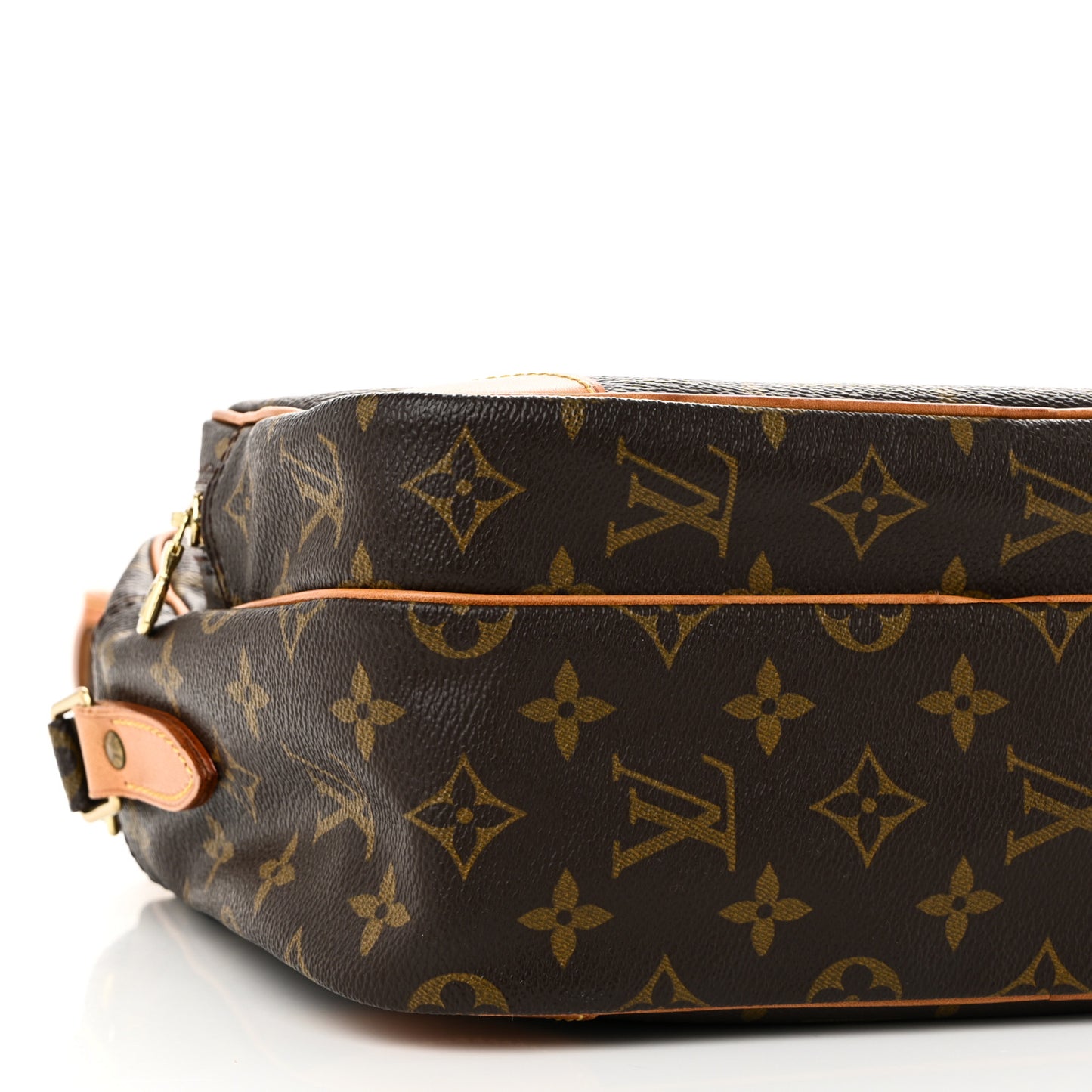 Monogram Nil 28