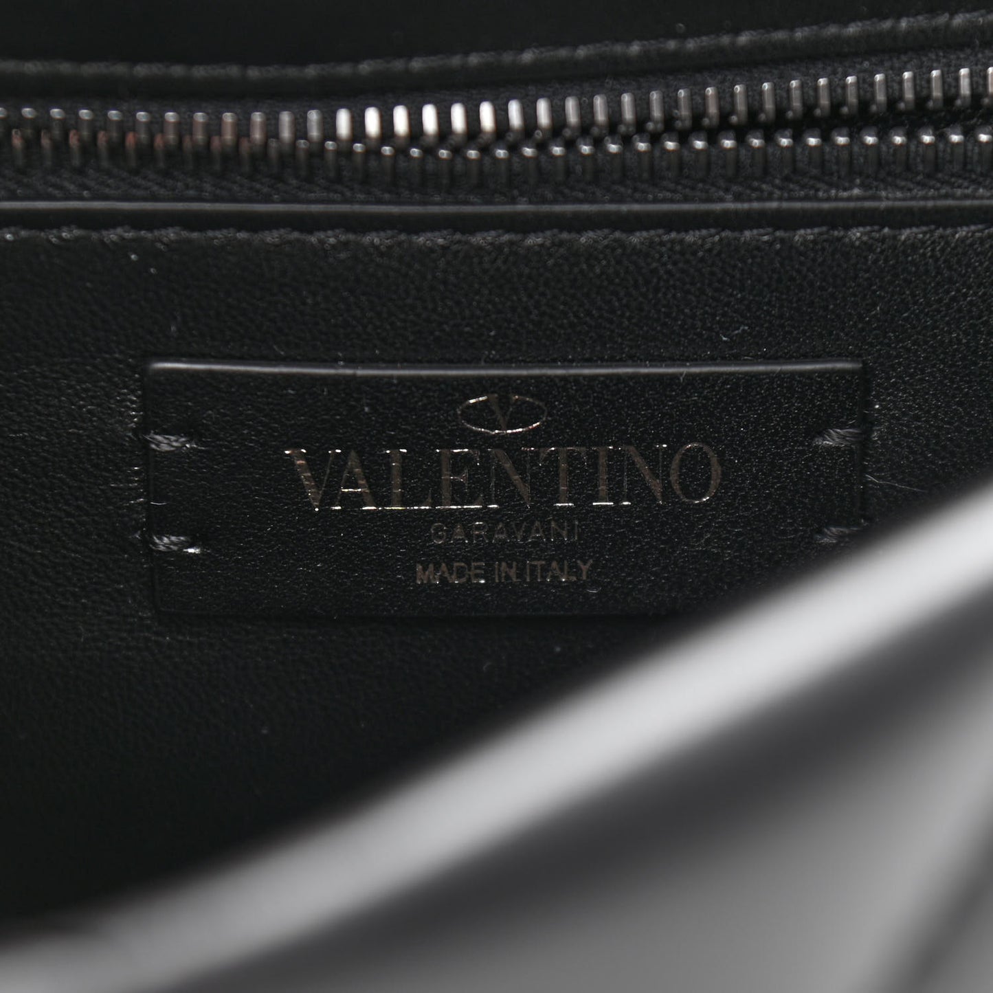 Nappa Monochrome Medium Roman Stud Shoulder Bag Black