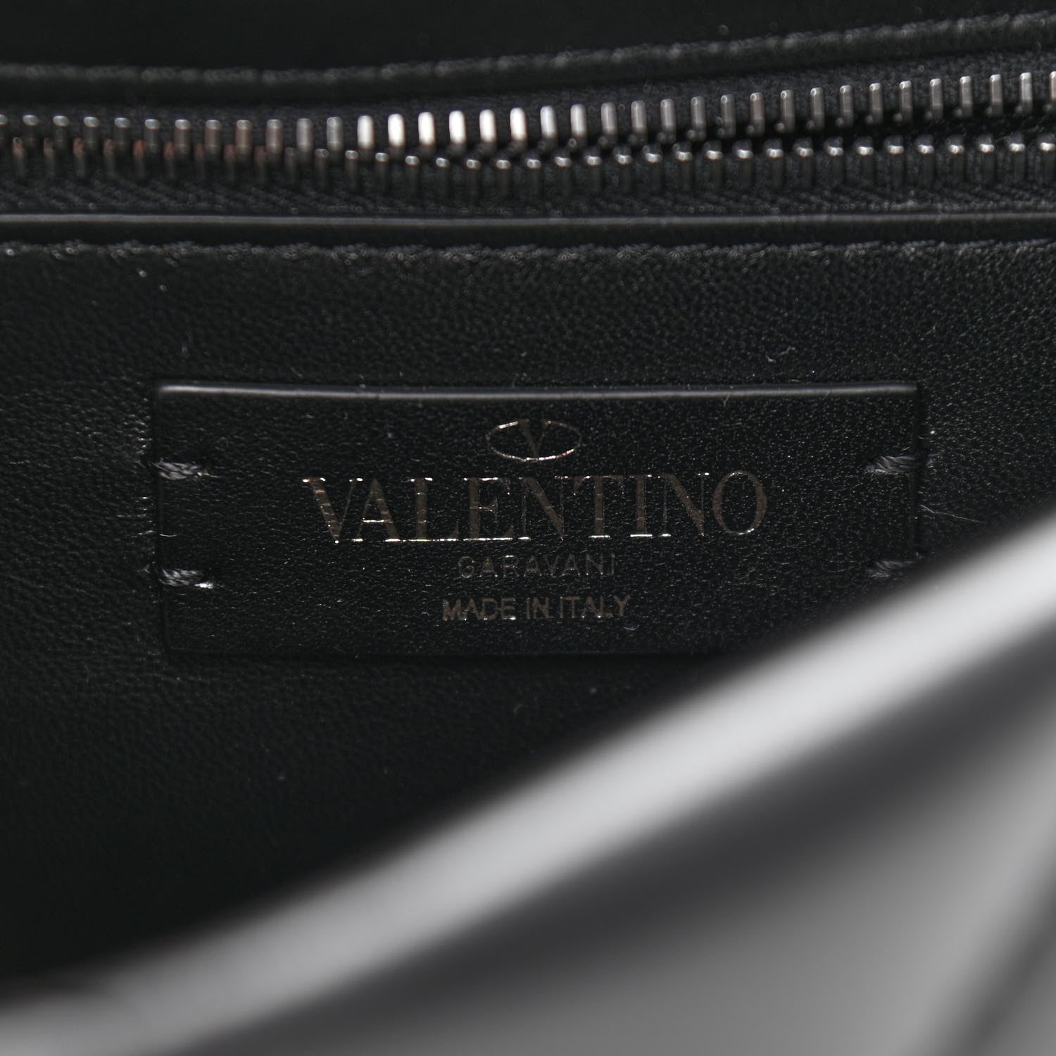 Valentino Garavani Nappa Monochrome Medium Roman Stud Shoulder Bag Black 6 of 9