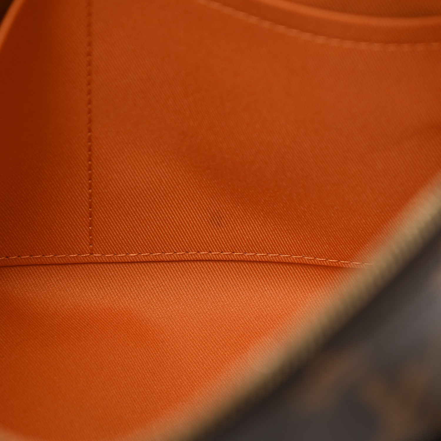 Louis Vuitton Monogram Manhattan NM Caramel 11 of 11