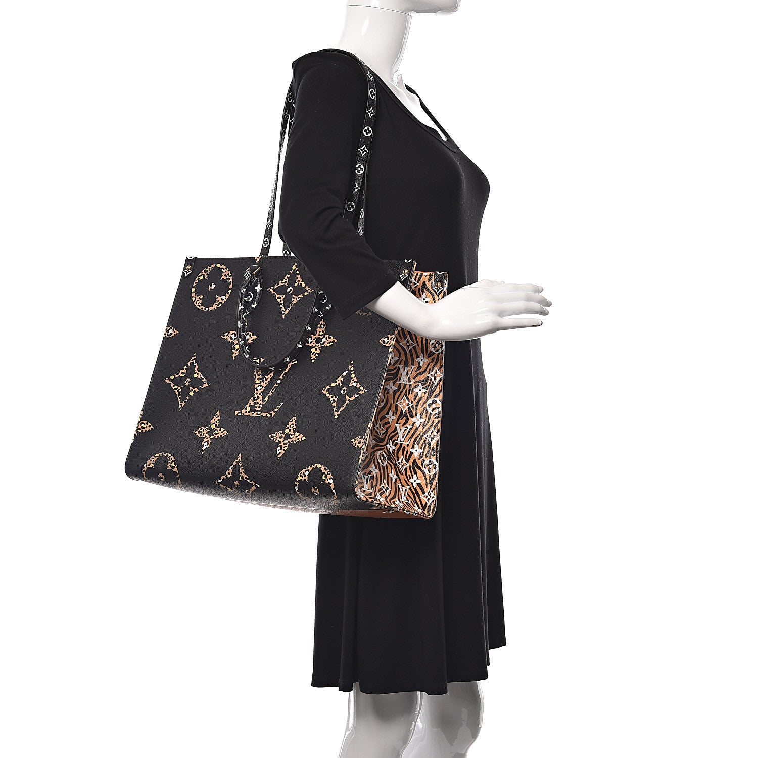Louis Vuitton Monogram Giant Jungle Onthego GM Black 2 of 12