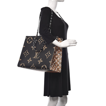 Louis Vuitton Monogram Giant Jungle Onthego GM Black 2 of 12