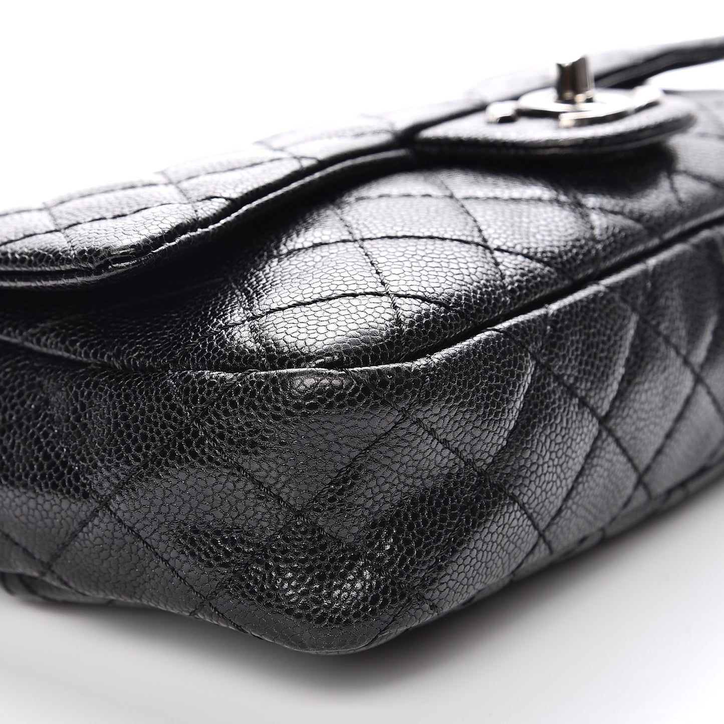 Iridescent Caviar Quilted Small Chic Flap Black