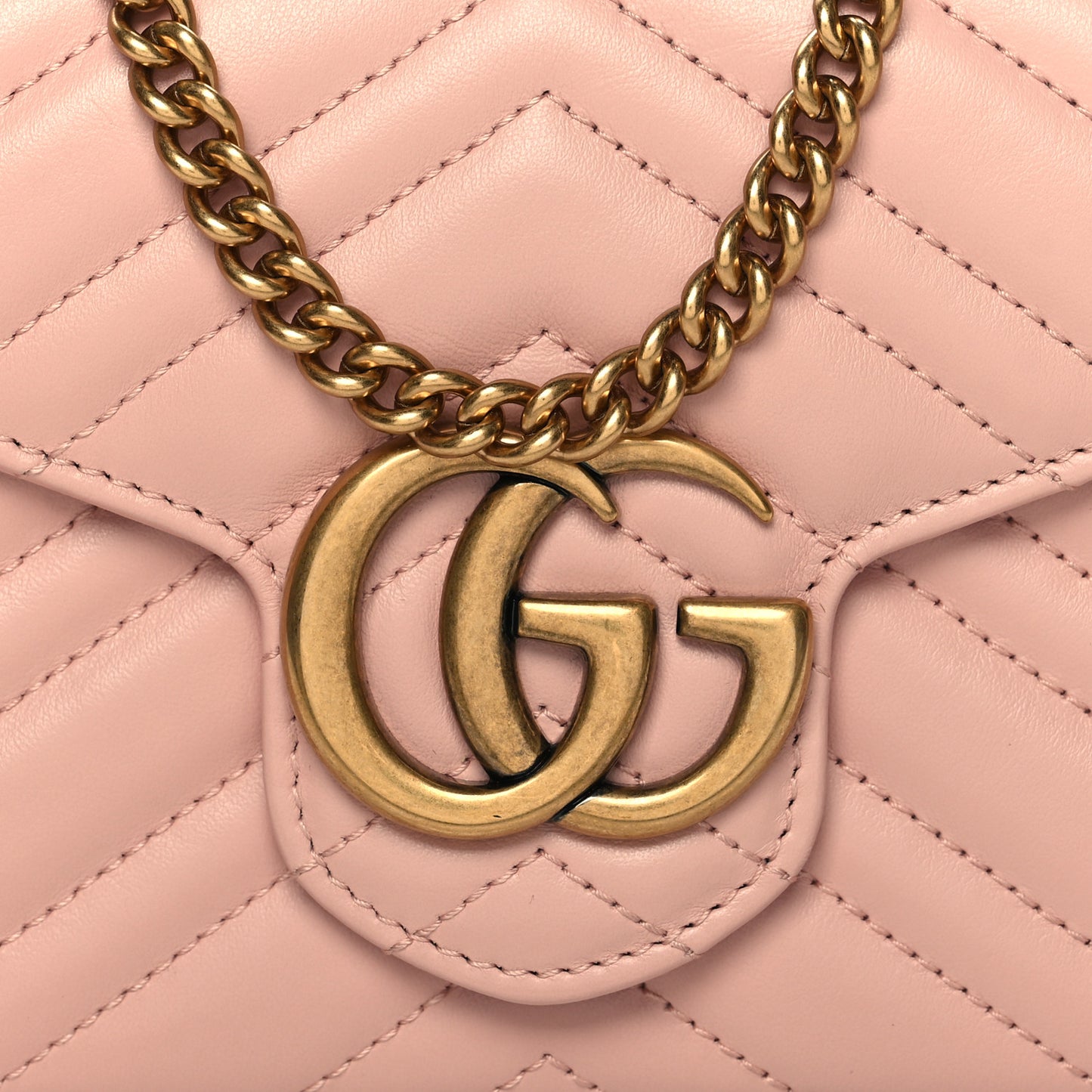 Calfskin Matelasse GG Marmont Chain Wallet Perfect Pink