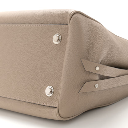 Louis Vuitton Veau Nuage Milla MM Tourterelle 9 of 9