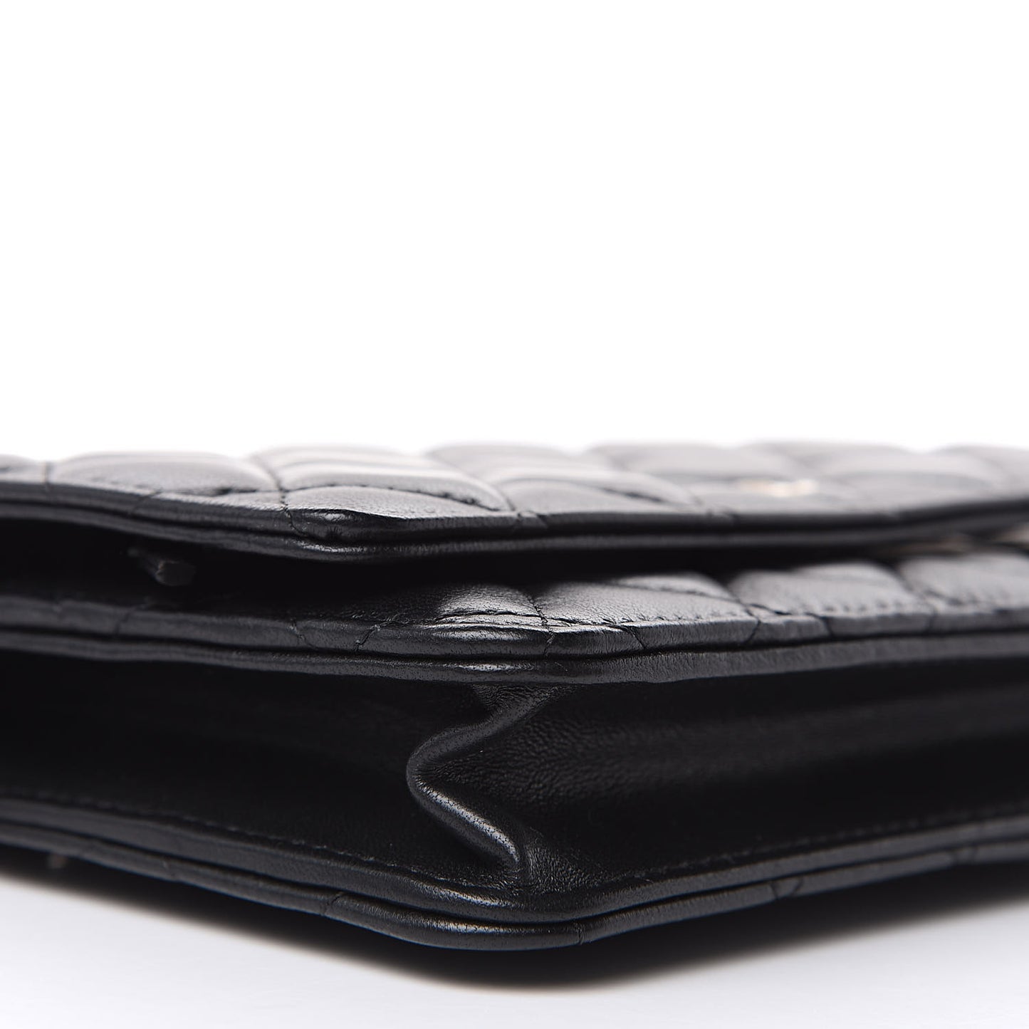 Lambskin Quilted Wallet On Chain WOC Black
