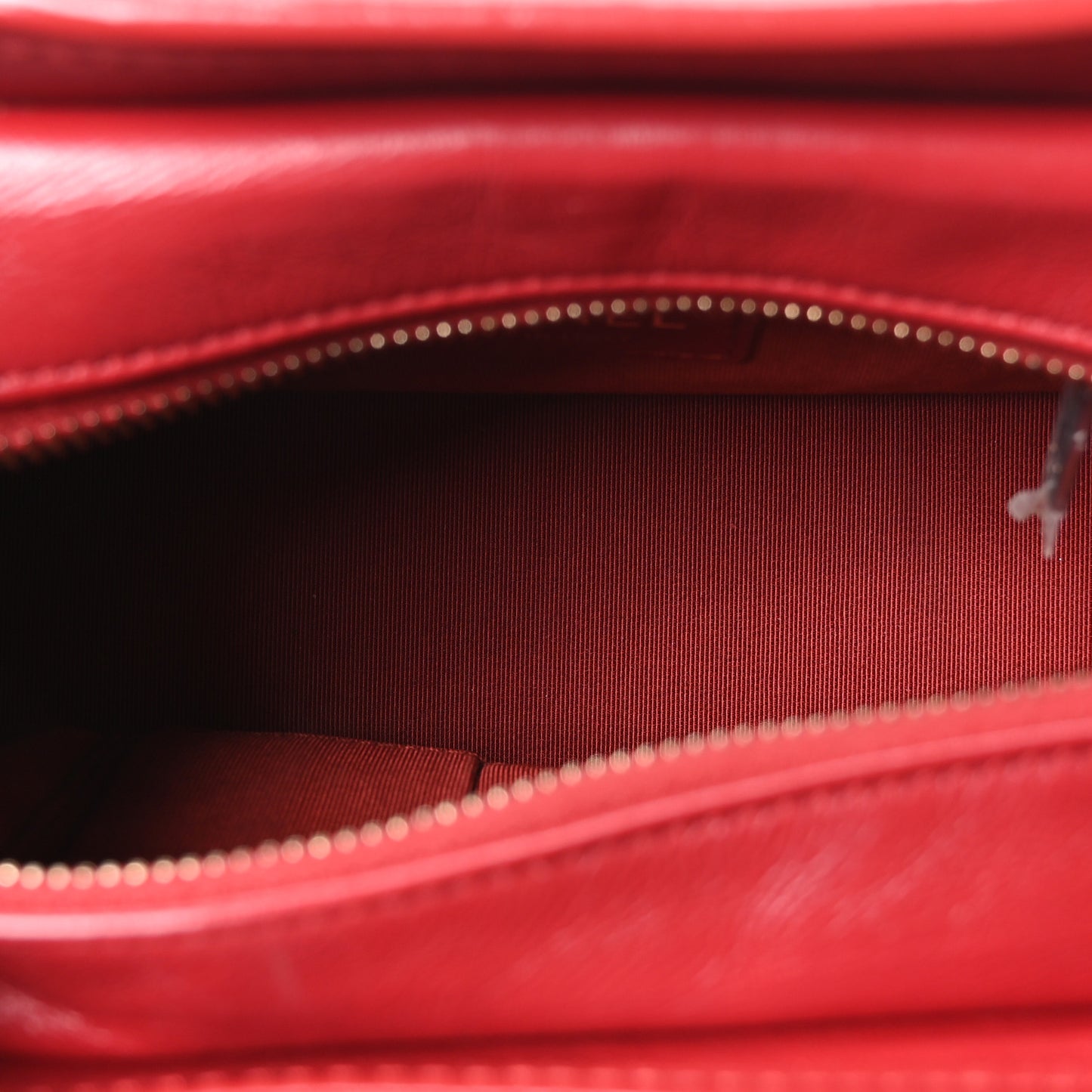 Aged Calfskin Quilted Small Gabrielle Logo Hobo Red