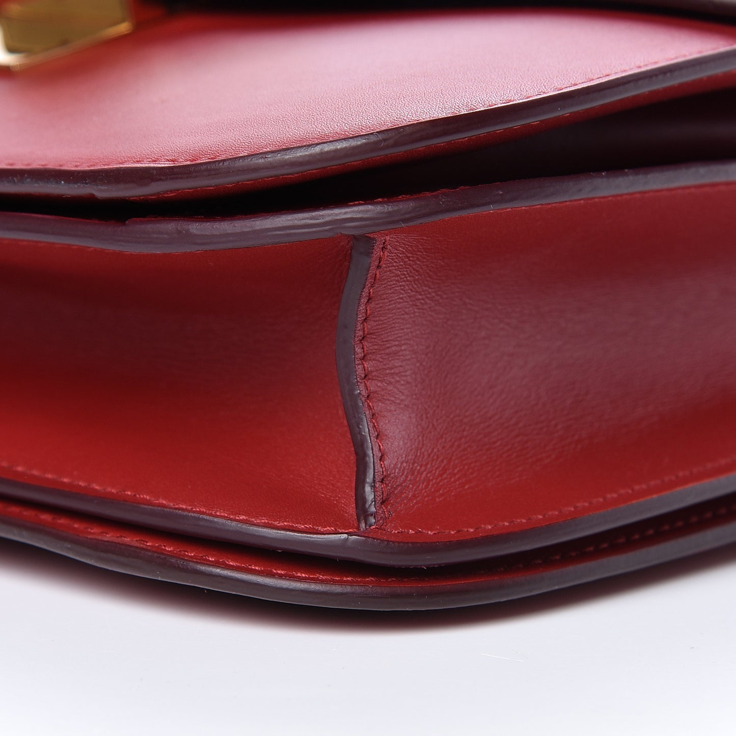 Box Calfskin Medium Classic Box Flap Bag Red