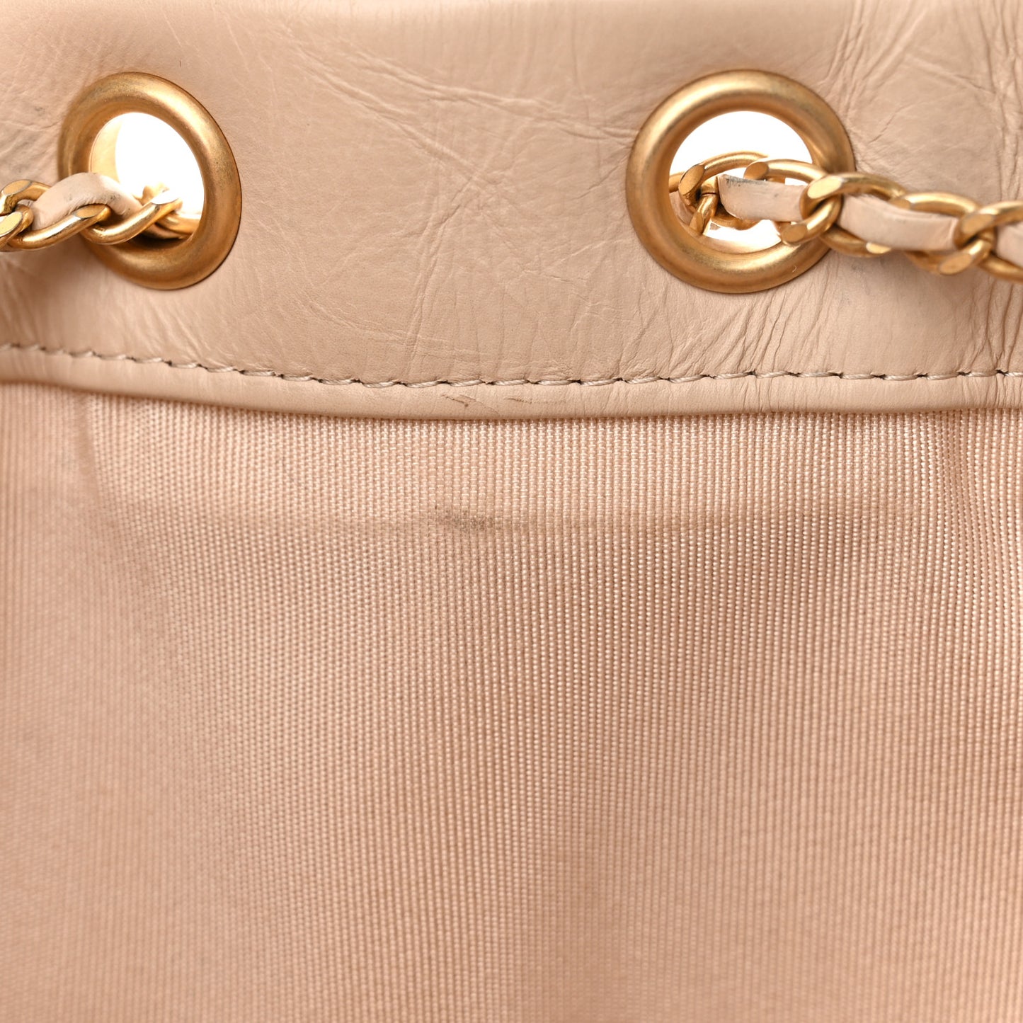 CHANELCrumpled Calfskin Coco Pleats Small Drawstring Bag Beige