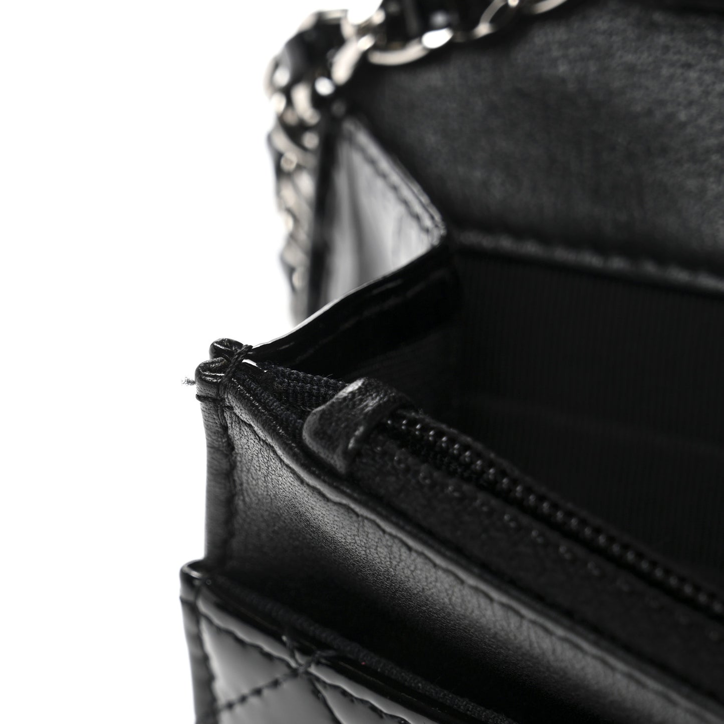 Patent Quilted Wallet On Chain WOC Black