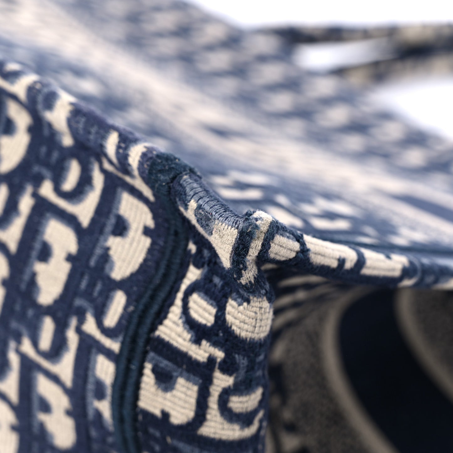 Oblique Medium Book Tote Blue Multicolor