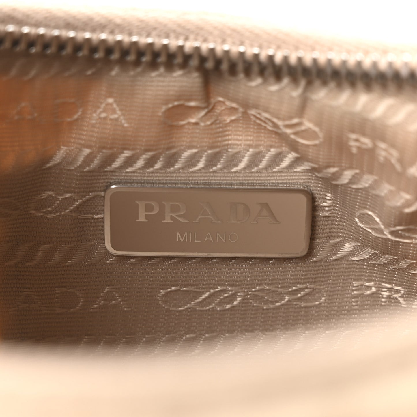 Nylon Re-Edition 2005 Shoulder Bag Cammeo