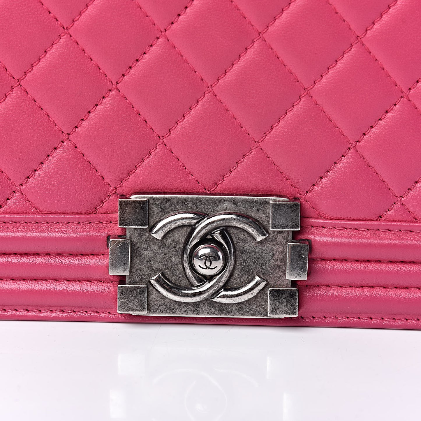 Lambskin Quilted New Medium Boy Flap Pink