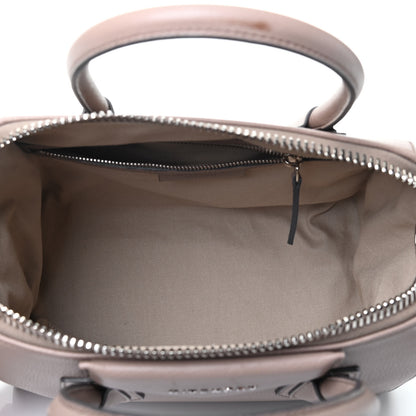 Givenchy Sugar Goatskin Small Antigona Mastic 4 of 4
