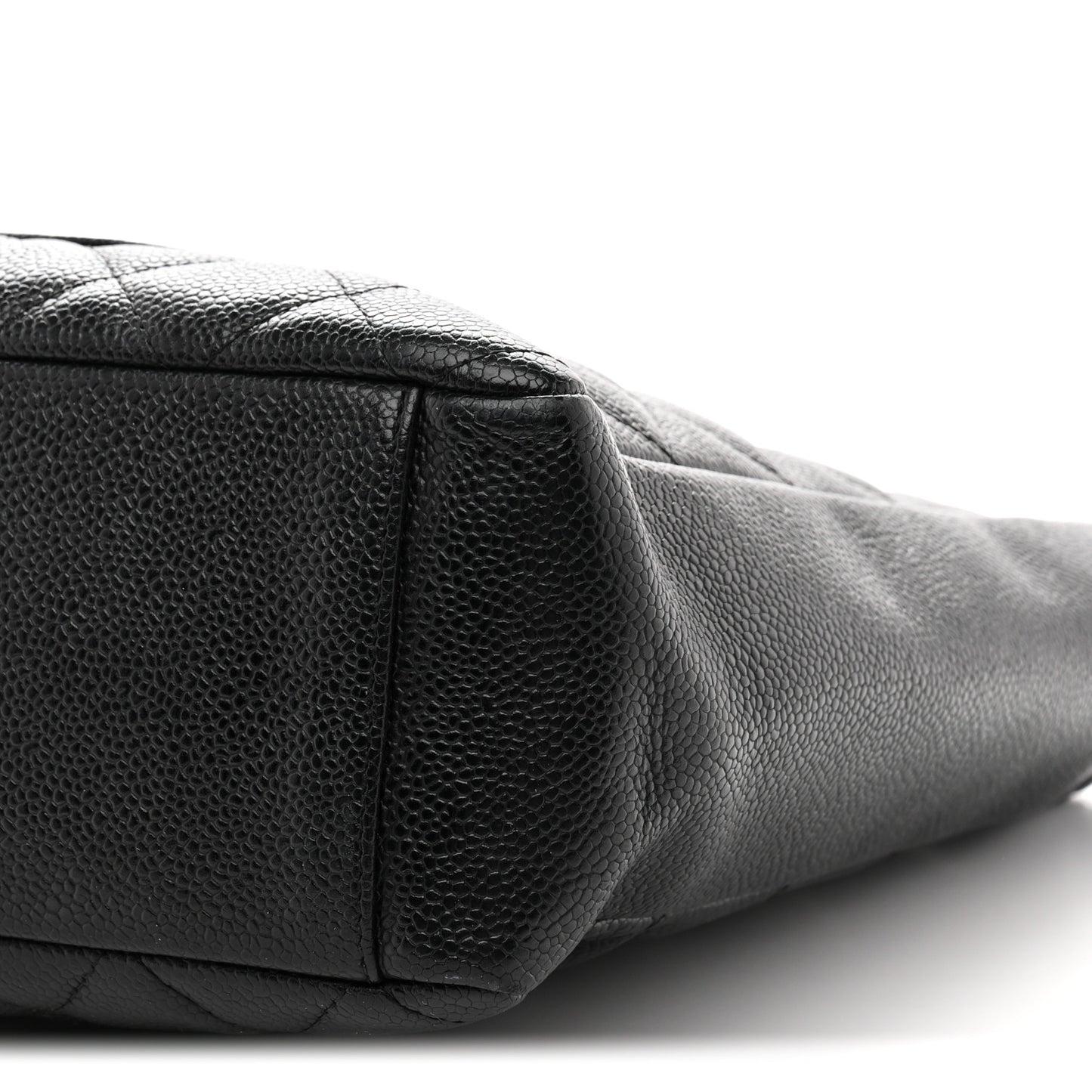 Caviar Quilted Petit Shopping Tote PST Black