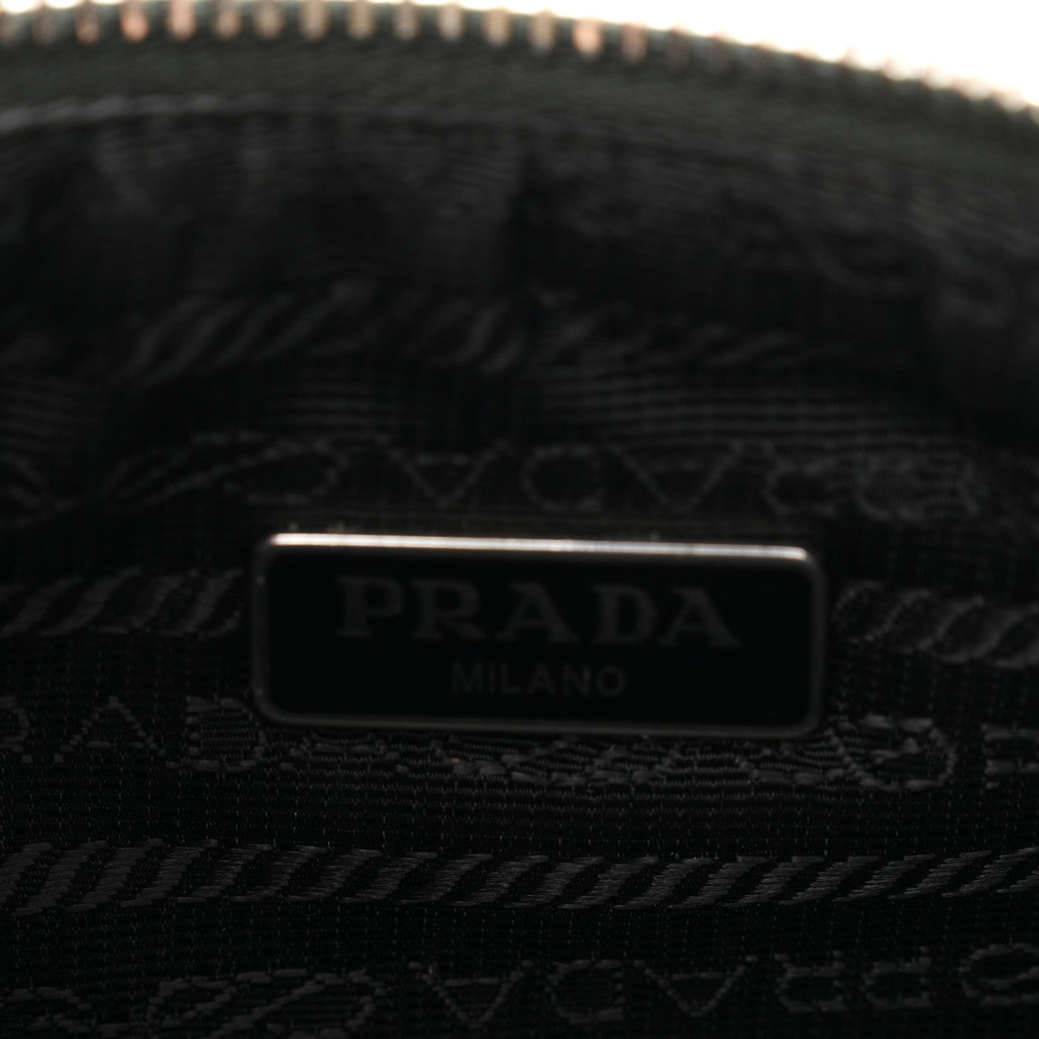 Prada Nylon Re-Edition 2005 Shoulder Bag Smeraldo 6 of 11