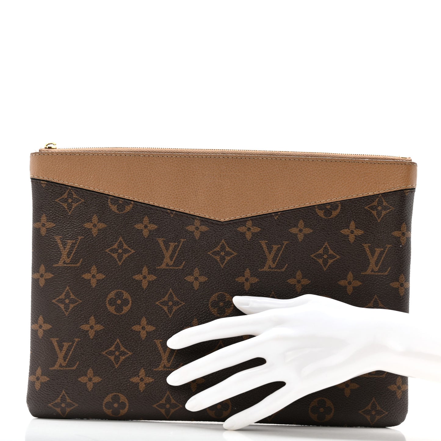 Monogram Daily Pouch Sesame