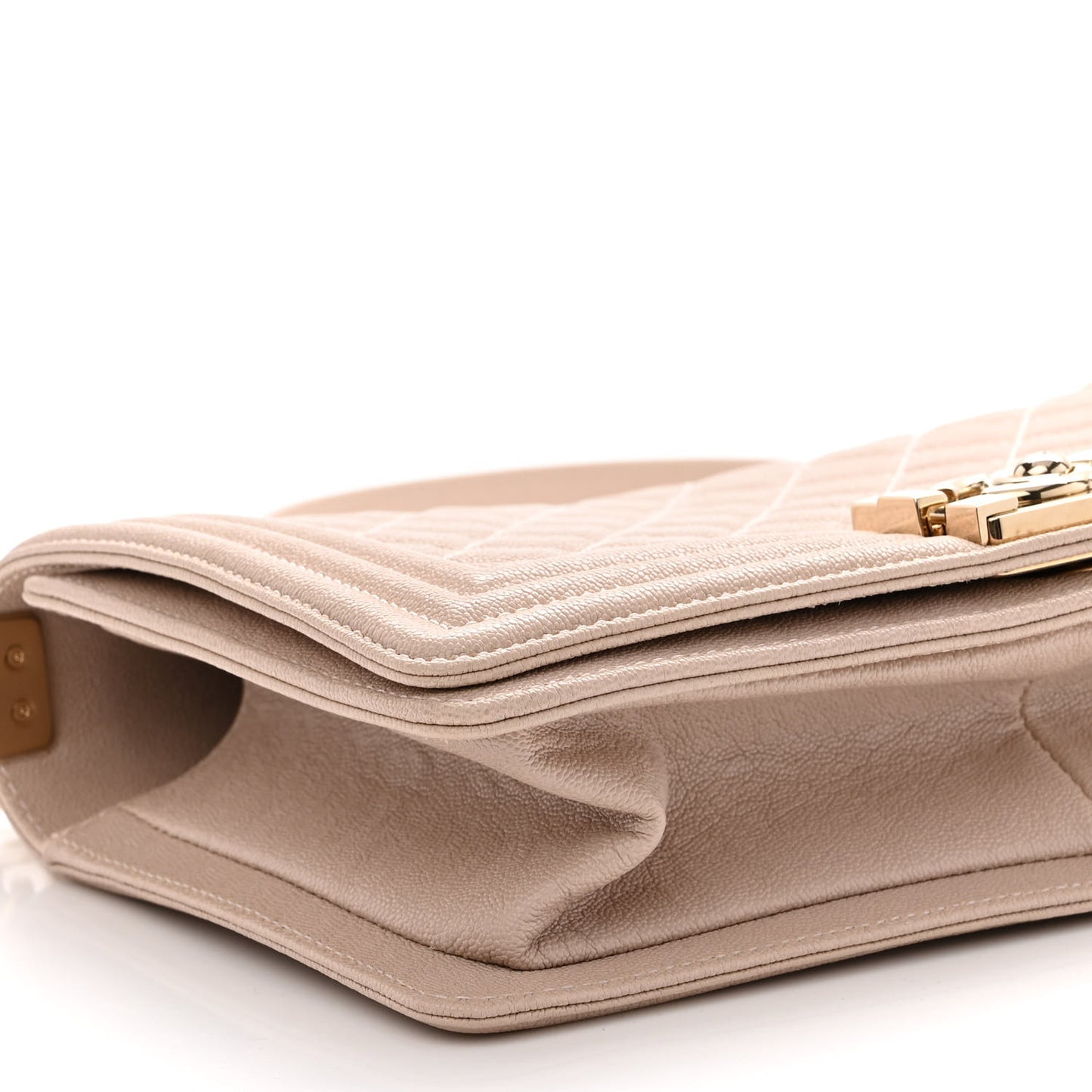Caviar Quilted Medium Boy Flap Nude