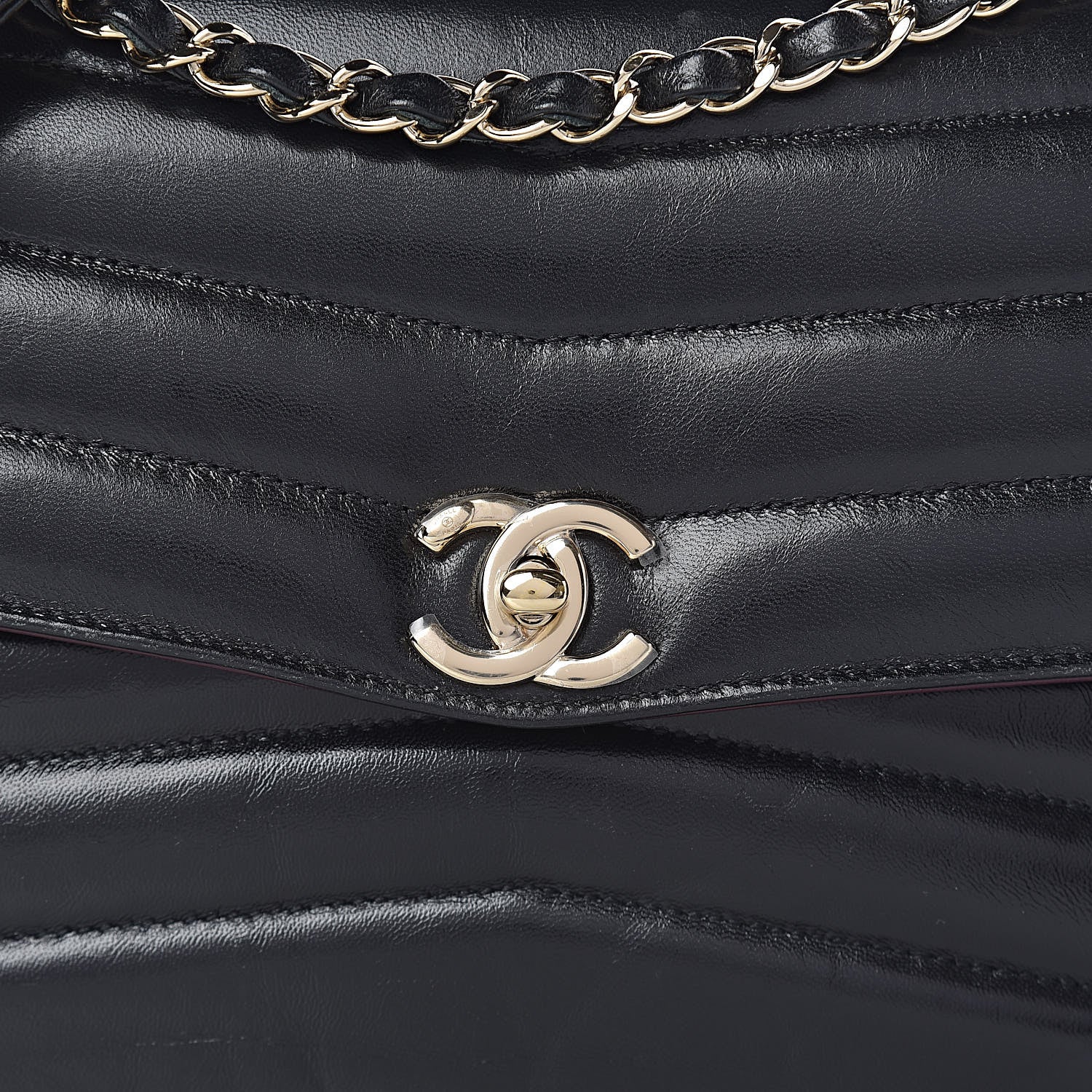 Chanel Shiny Lambskin Chevron Quilted Miroir Black 9 of 11