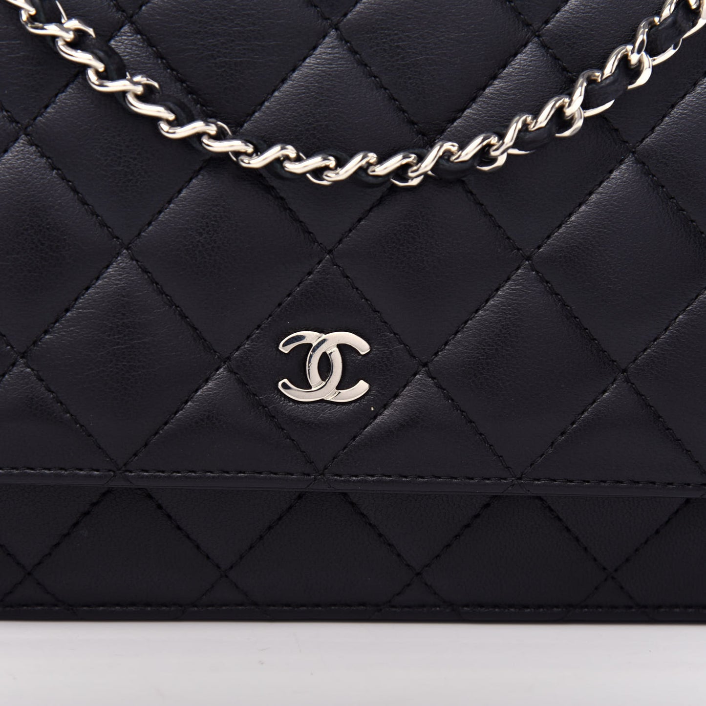 Lambskin Quilted Wallet On Chain WOC Black