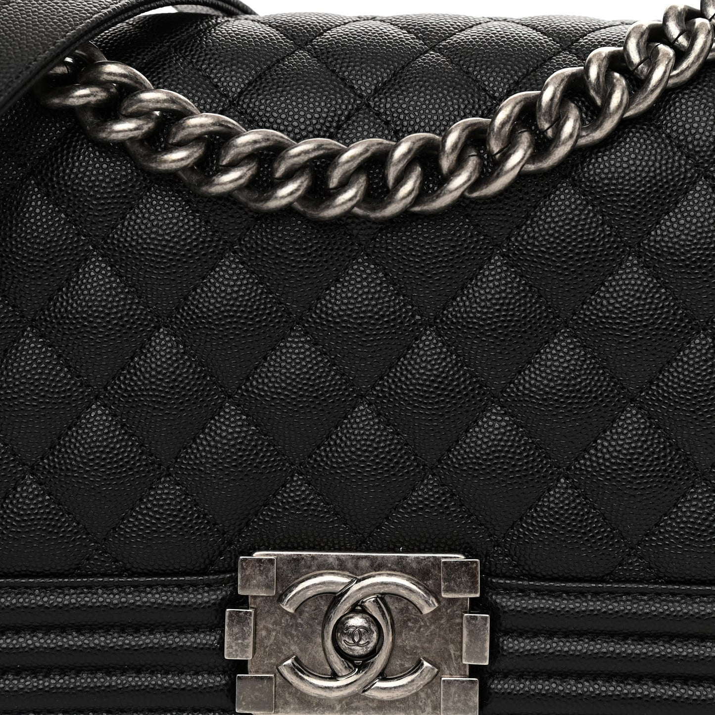 Caviar Quilted Medium Boy Flap Black