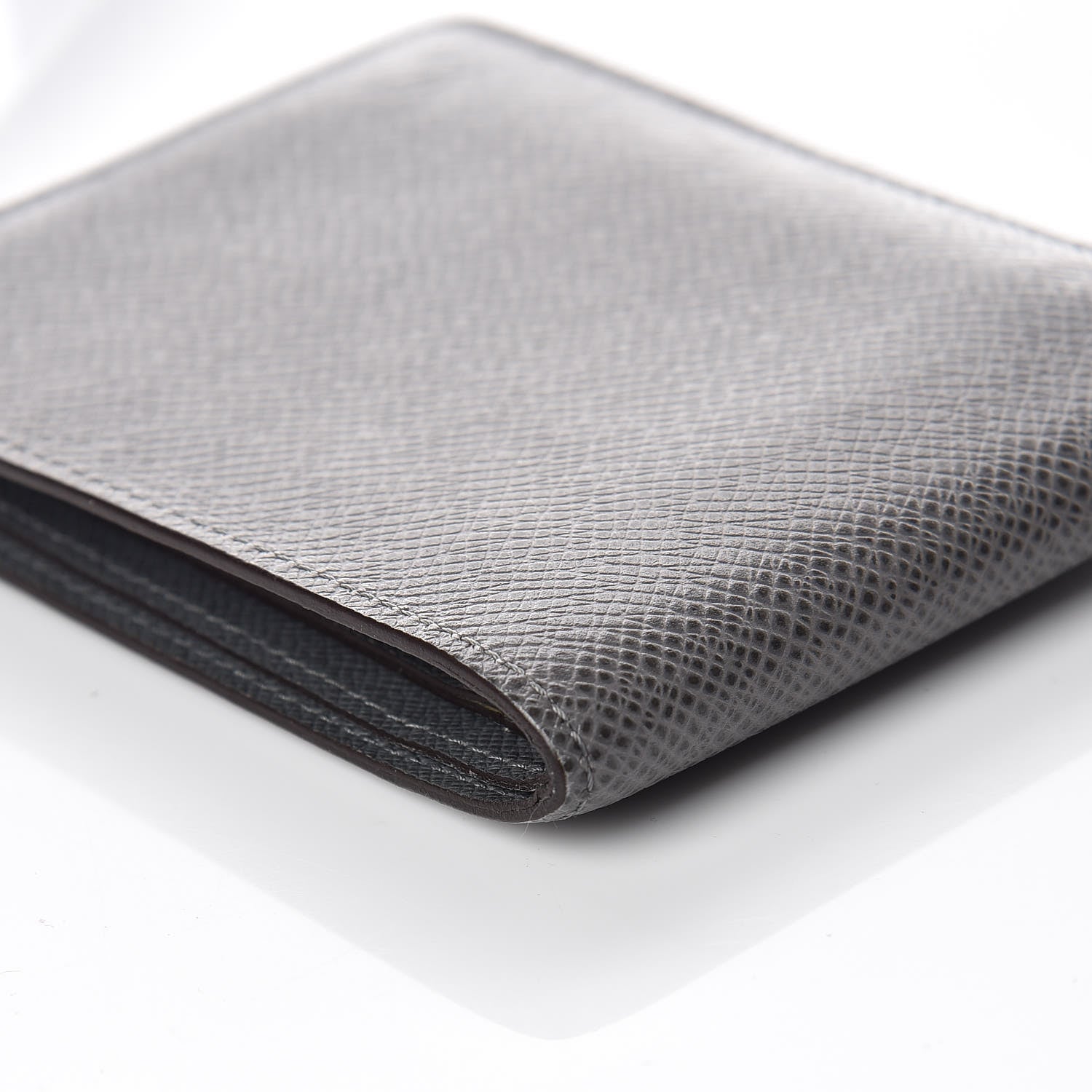 Louis Vuitton Taiga Multiple Wallet Glacier 8 of 9