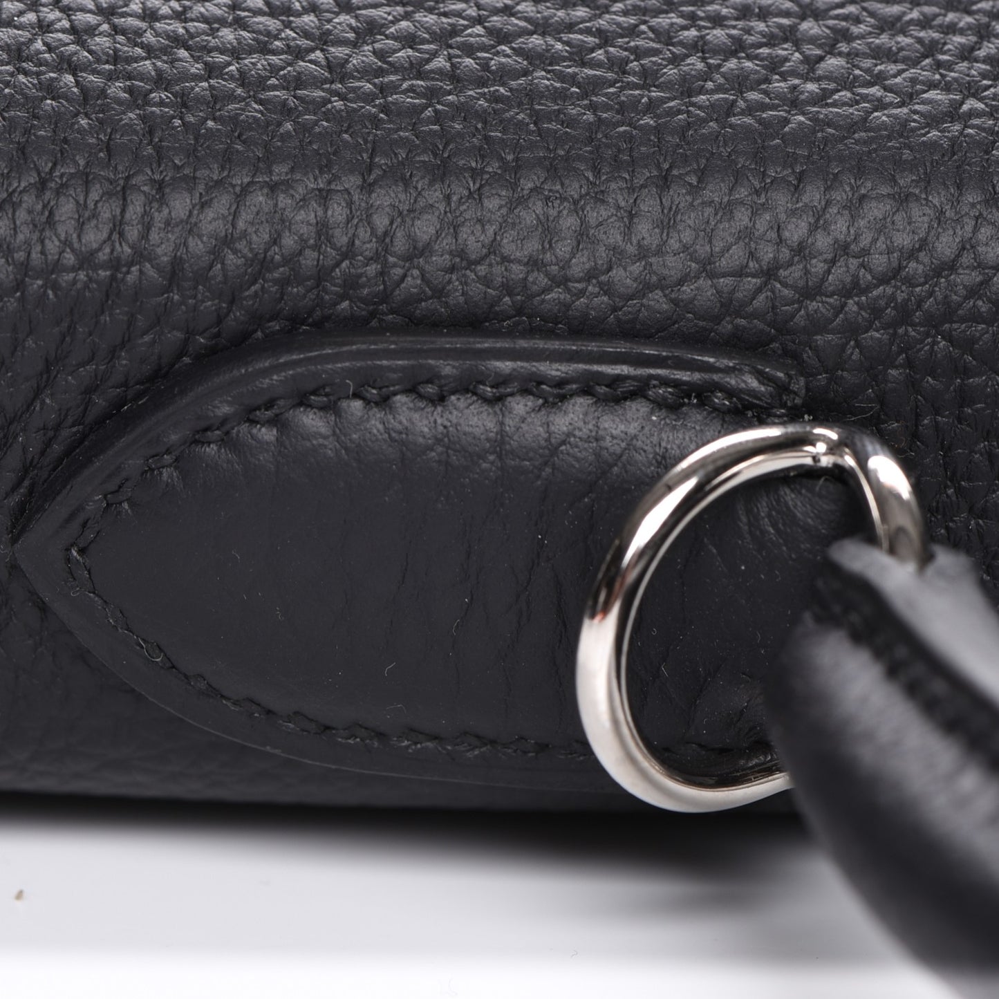 Togo Kelly Retourne 32 Black