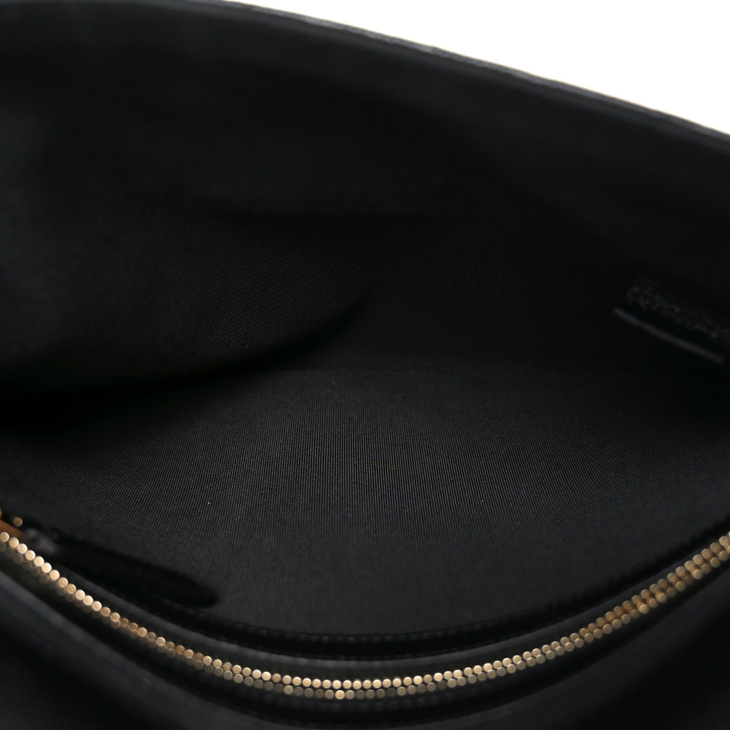Caviar Quilted Medium Golden Class Pouch Black