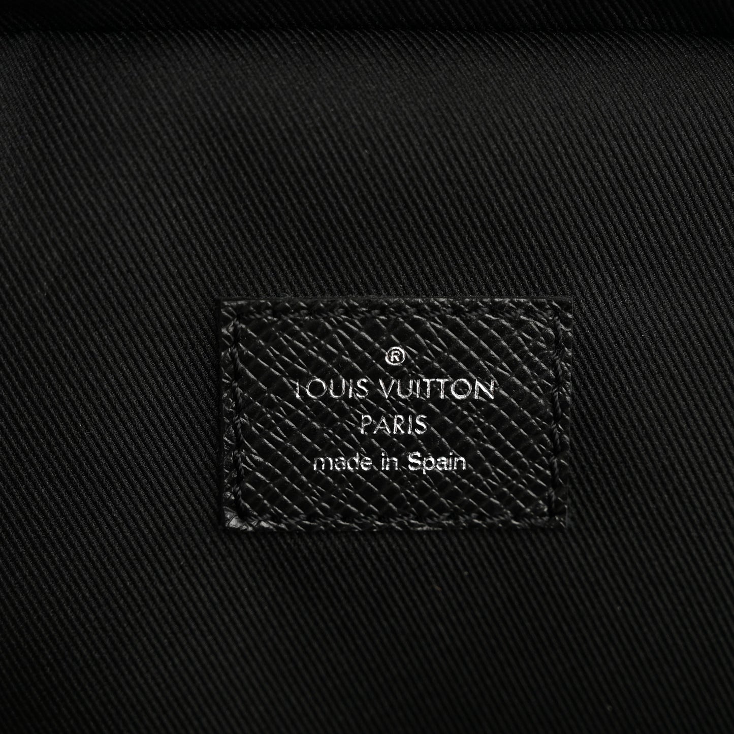 Taiga Avenue Sling Bag NM Black