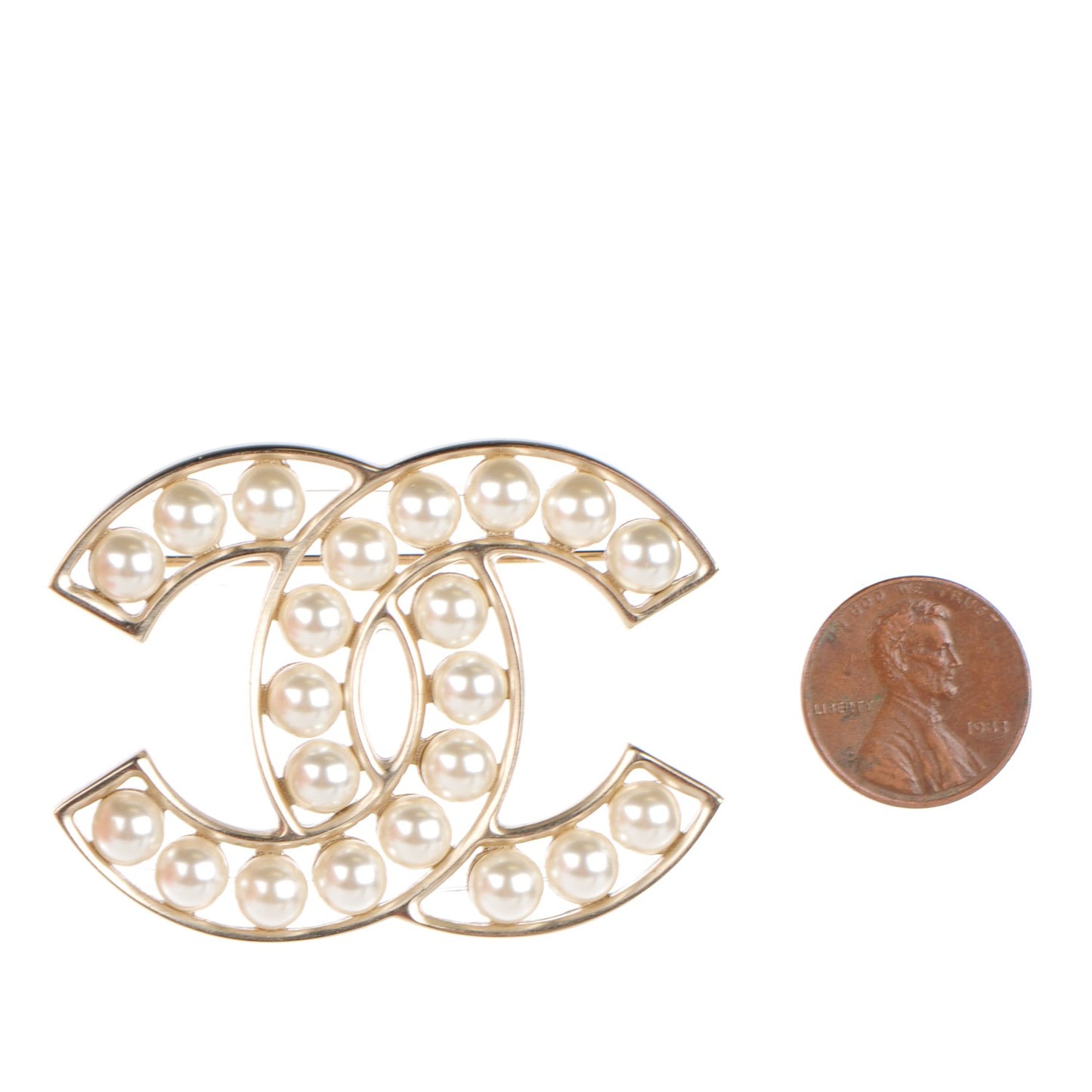 Pearl CC Brooch Light Gold