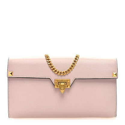 Valentino Garavani Grainy Calfskin Rockstud Alcove Wallet On Chain Rose Quartz 1 of 8