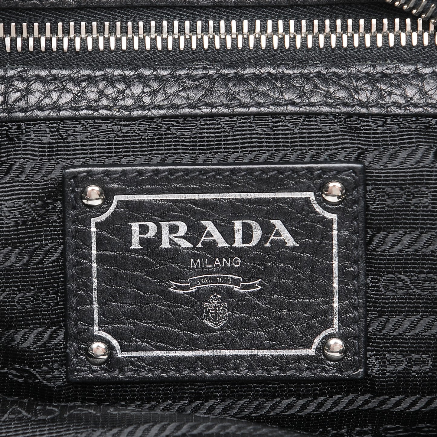 Vitello Daino Hobo Nero Black