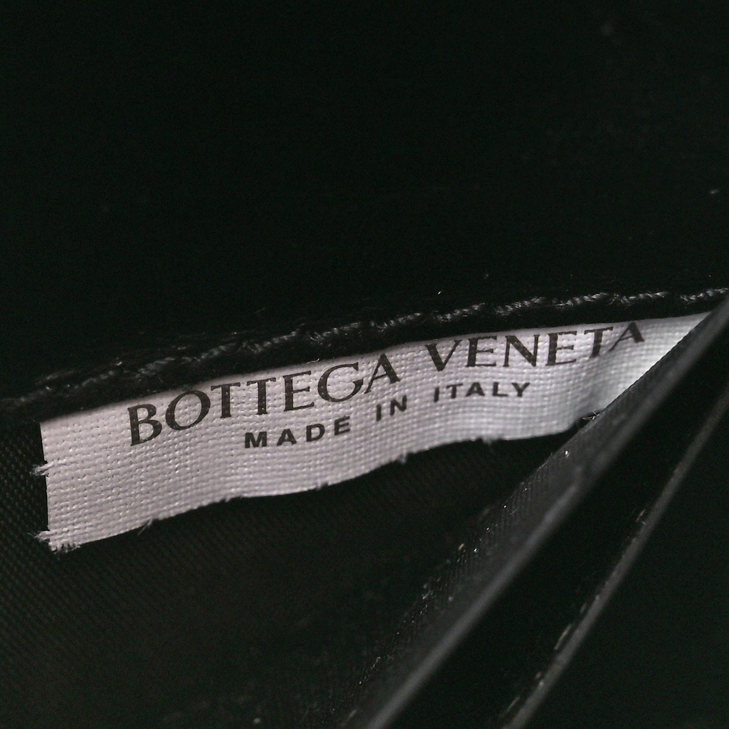 Calfskin Maxi Intrecciato Cassette Pouch On Strap Black