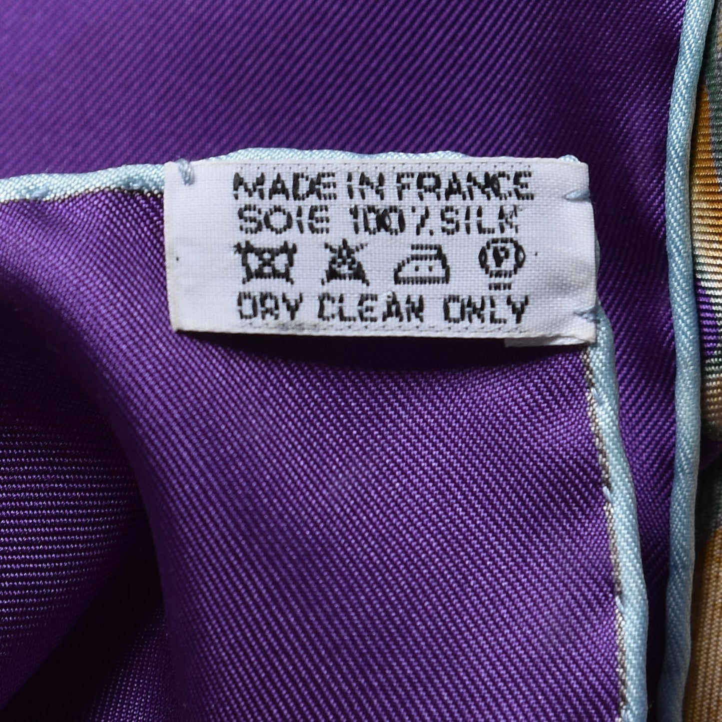 Silk De Tout Coeur Scarf 90