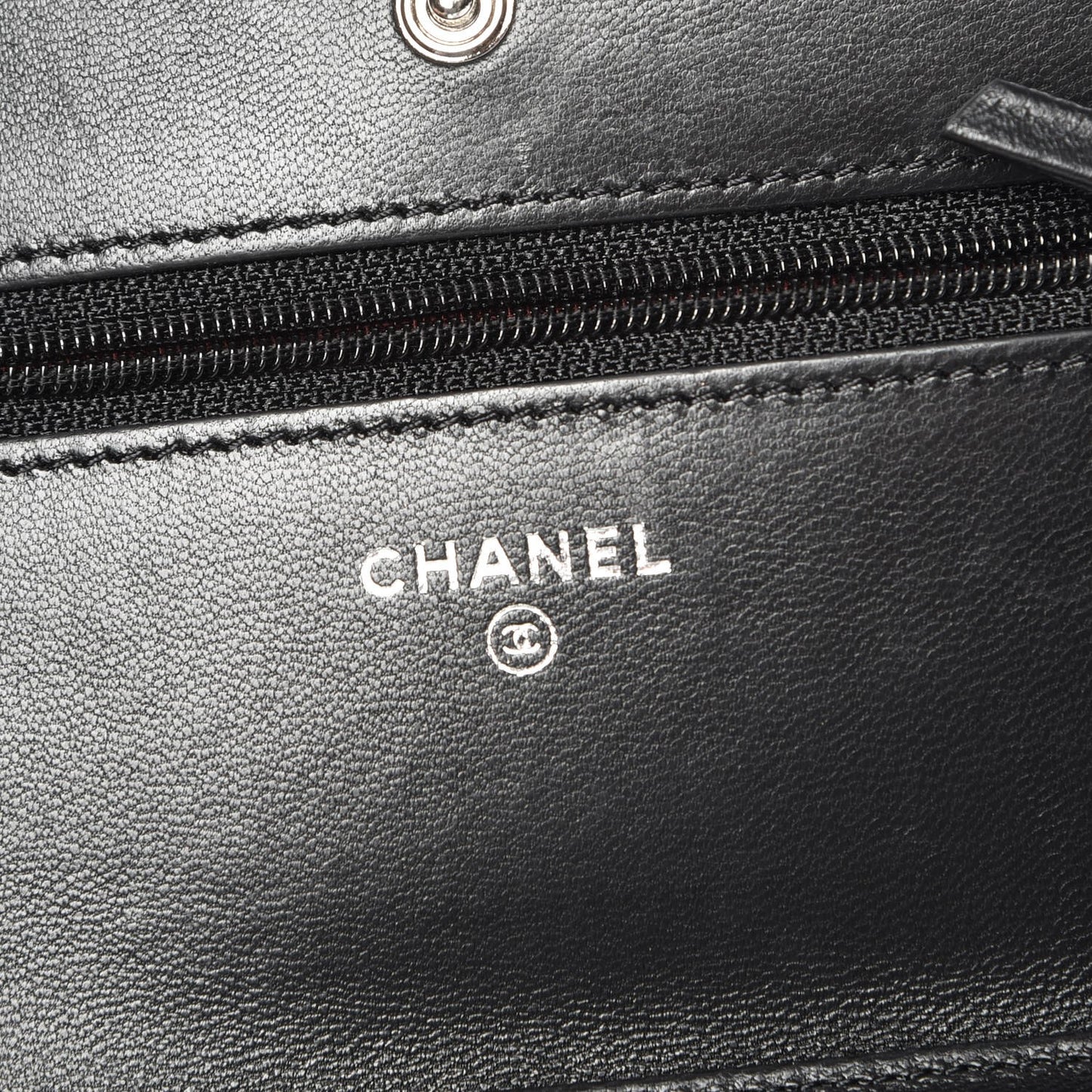 Lambskin Quilted Wallet On Chain WOC Black