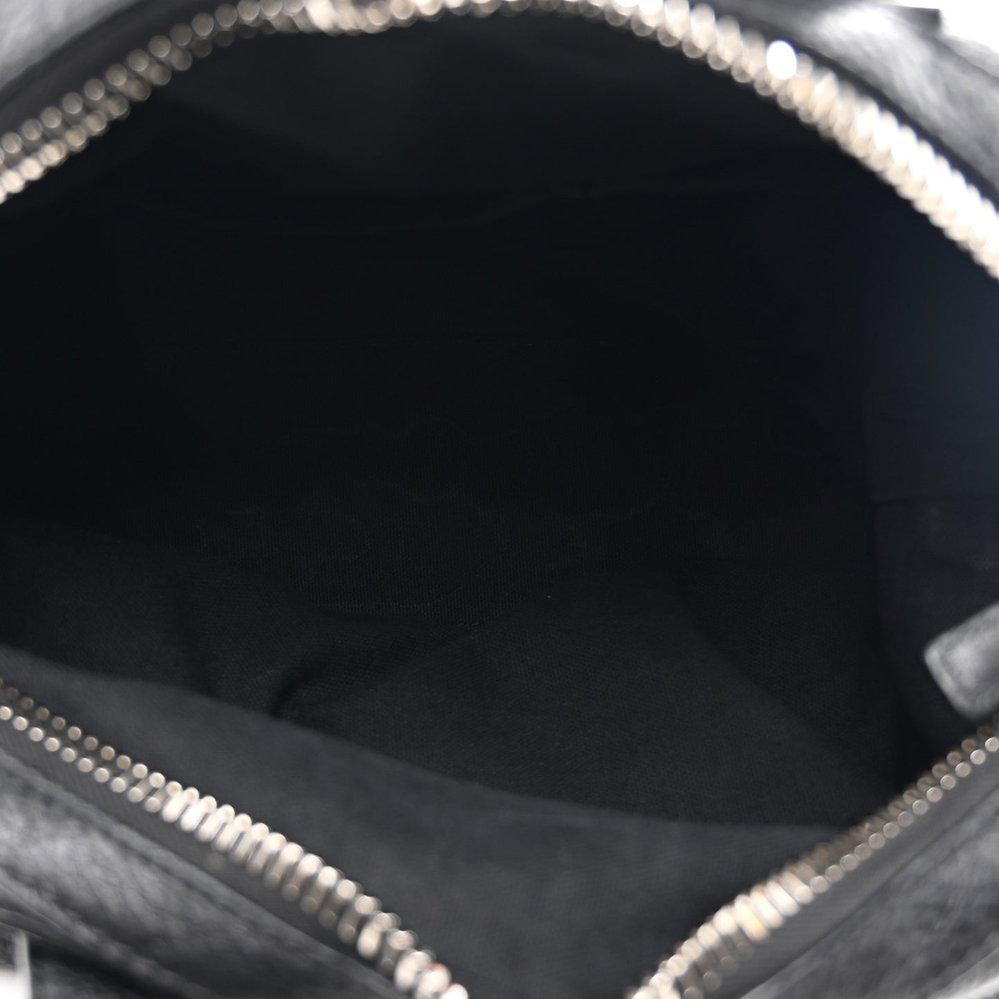 Pebbled Calfskin Small Nightingale Black