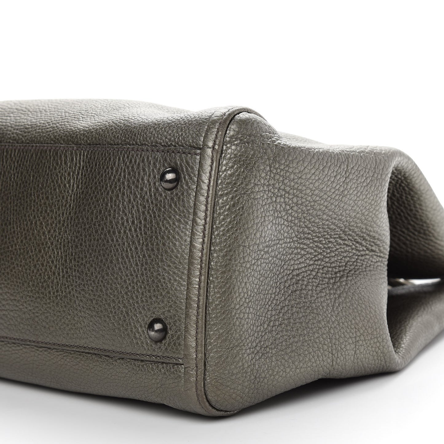 Metallic Pebbled Calfskin Medium Soho Shoulder Bag Sasso