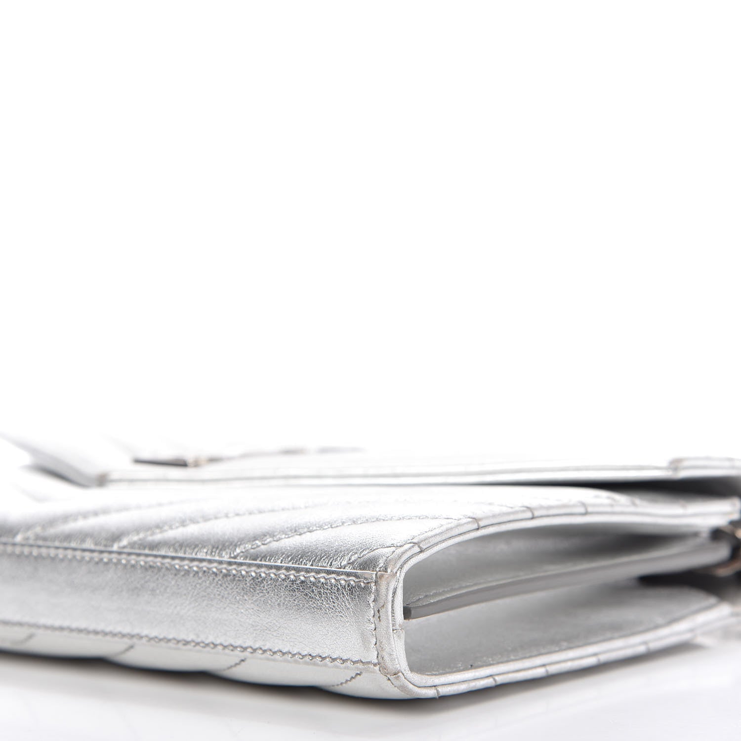 Saint Laurent Metallic Grain De Poudre Matelasse Chevron Monogram Chain Wallet Silver 7 of 11