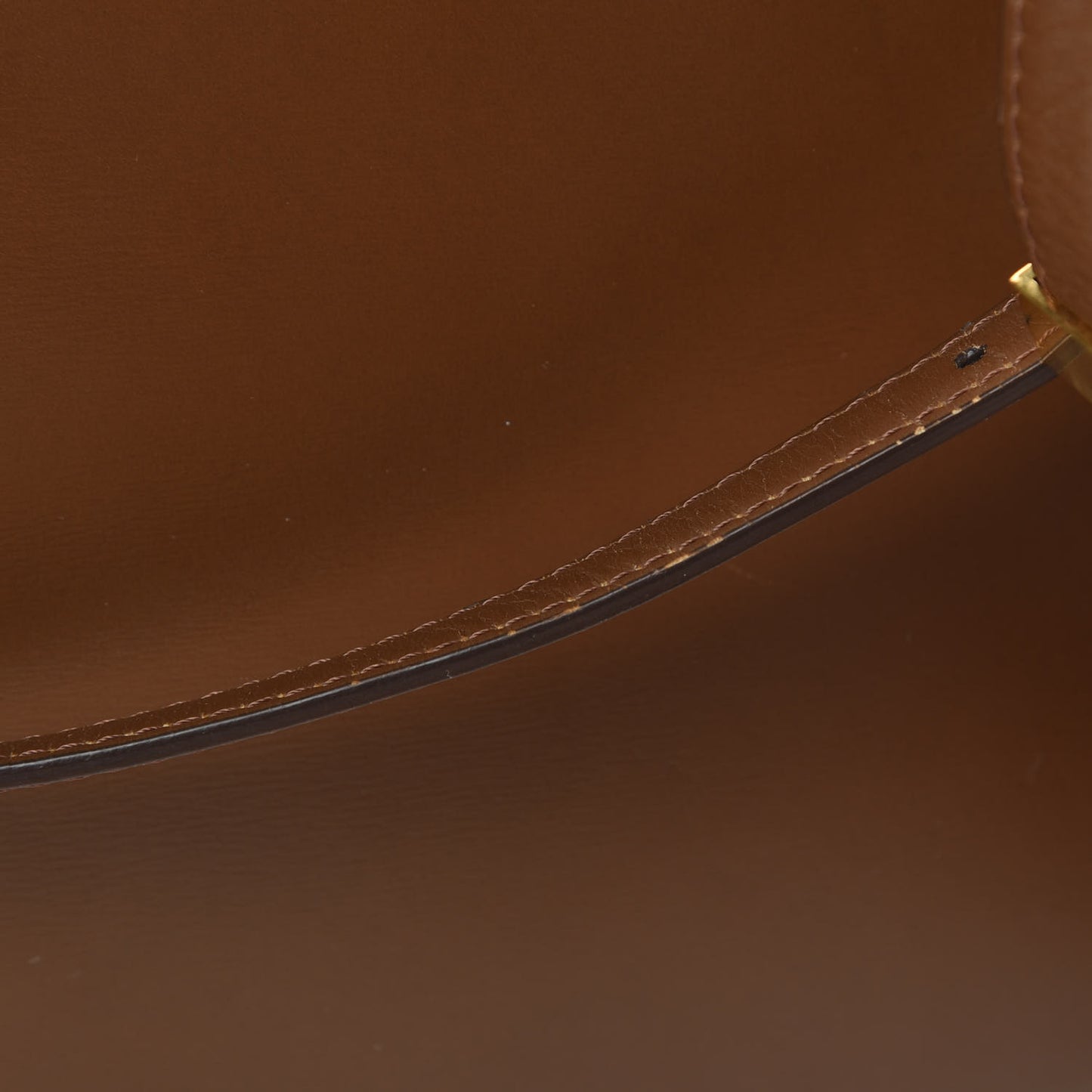 Box Calfskin Medium Classic Box Flap Bag Camel