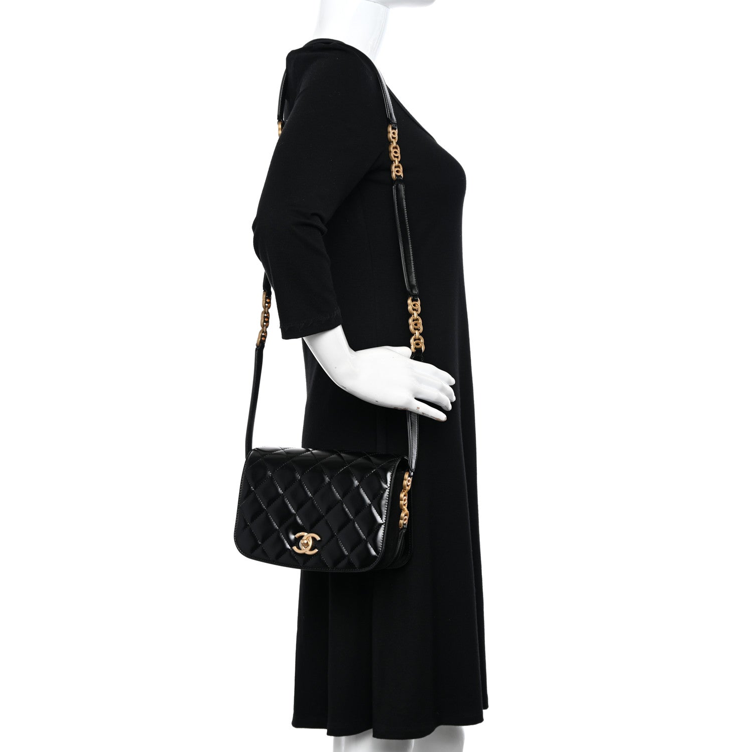 Chanel Shiny Calfskin Quilted Suede Goatskin Messenger Black 3 of 11